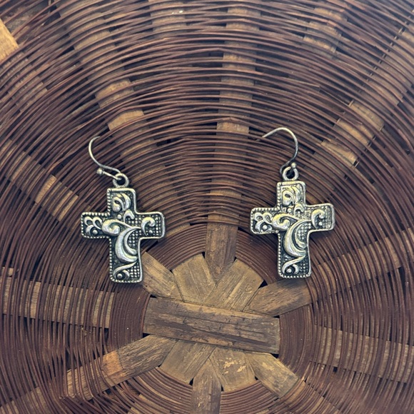 Source Unknown Black and Silver Cross Earrings - Picture 1 of 2